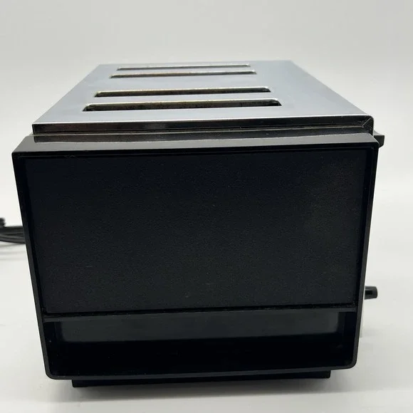 VTG JC PENNY PENNCREST 4 SLICE TOASTER. MODEL # 3335 . NICE WORKING CONDITION - Picture 6 of 13